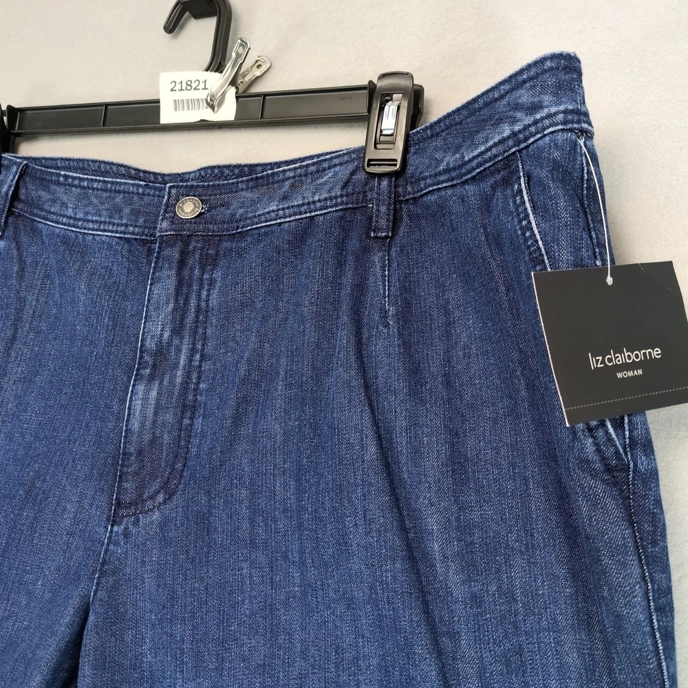 NWT Liz Claiborne Audra Capri Jeans Womens Plus 22W 44x20" 100% Cotton Dark Wash - Picture 2 of 8